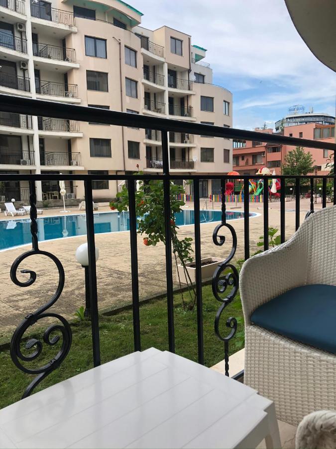Vacation Apartment At Sunny Beach Exterior foto