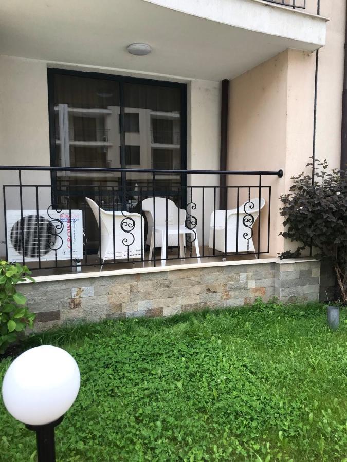 Vacation Apartment At Sunny Beach Exterior foto